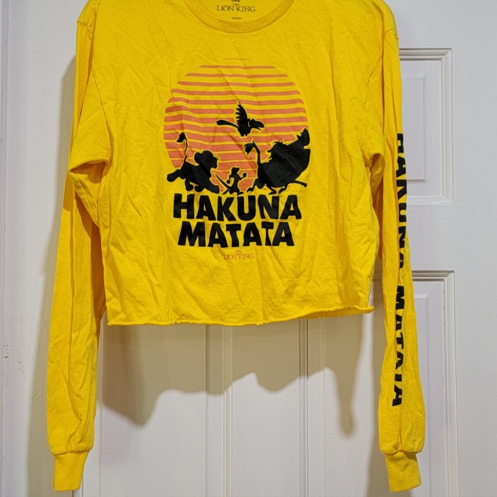 NWOT Junior's "Lion King" Crop Top. Size Medium - Picture 7 of 8
